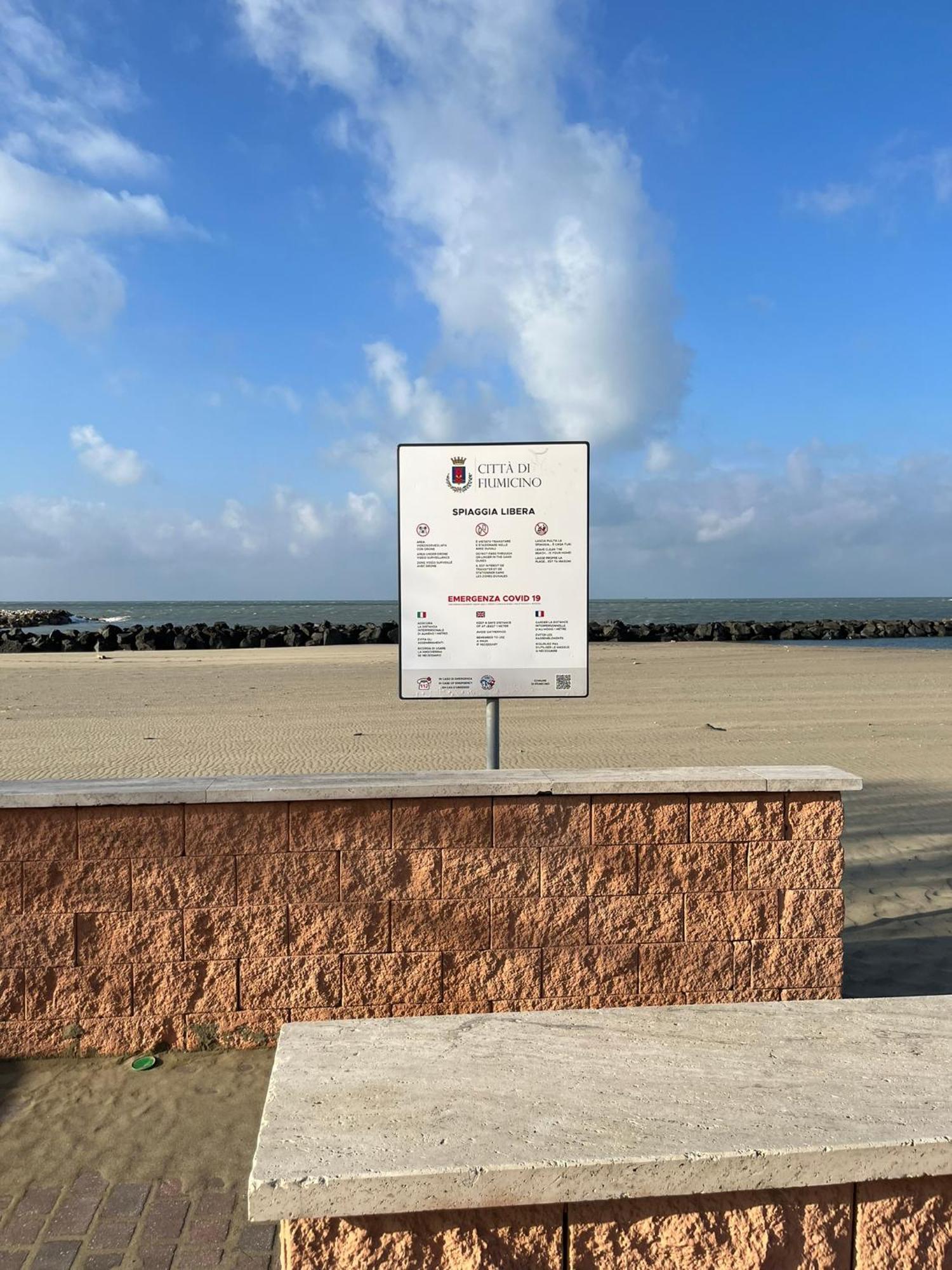 Alloggio Le Dune 77 Fiumicino Luaran gambar